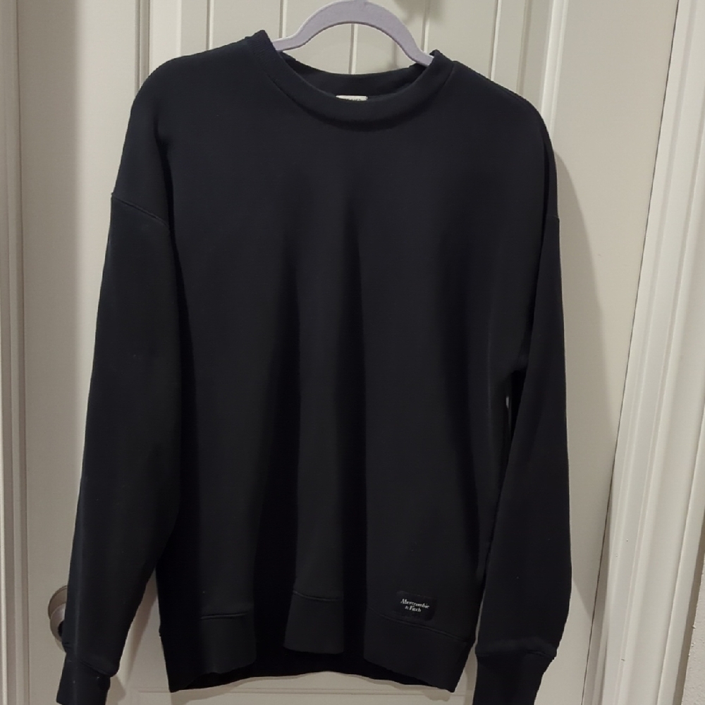 Abercrombie & Fitch Classic Black Crewneck Sweatshirt